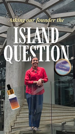 Shantae on Instagram: "Let’s be honest, we never go anywhere without our night oil 😉✨ • • • • Shantae skincare, skincare, homegrown brands, skincare routine, sustainable skincare, plastic-free, glowing skin, Indian brands, Indian skincare, made in India, hair oil, night oil, haircare essentials, hair wellness"