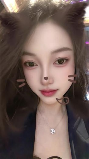 #winkwink运镜怼脸拍 #love summer特效我先用了 #2026越来越好 一定越来越好