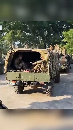 Russian meat armour against drones #ukrainian #drone #russian #Russia #Putin #news #HIMARS #Trump #JoeBiden #Biden #tanks #usa #tank #NATO #ATACMS #russia #war | Daily news review