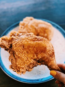 Taiwanese Fried Chicken (Crispy and Light!)