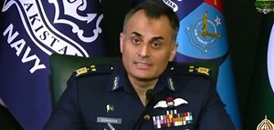 AVM Aurangzeb Ahmed’s War Briefings: Calm Commander Who Redefined Pakistan’s War Briefing with Precision and Poise