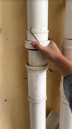 Installing a layer of water pipe and renovating it can quickly repair the layer #pipeline #shorts