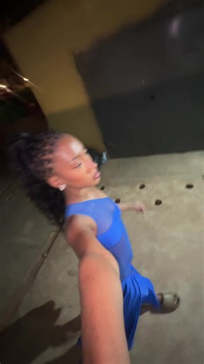 Saràh Phenom (@alienpizzasarah)’s videos with CYK BADDIE - Luwa.Mp4