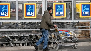 Never Do This In The Aldi Checkout Line (& What To Do Instead)