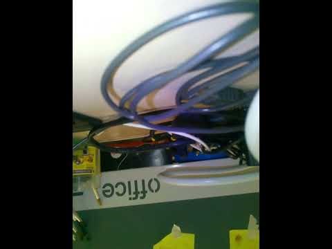 A 6:00 short film about hand doin weird shit