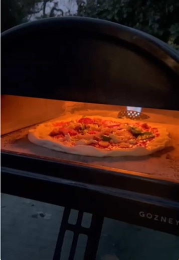 My Second Attempt at Making Pizza: Rate It!