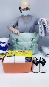 847K views · 3.5K reactions | Pre order shj. Rm 59. Cun kan. Multi functions. Sng utk kaki beli brg tiba2 . Xyah la byr dh 20 sen kt mall. Kalau 5 plastik dh rm1. Standby je mende ni dlm bag. Lipat kcik je bila bukak tudiaa. | Farid hanafii official | Facebook