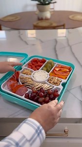 Be holiday-party ready with these super smart food travel containers from @amazon (including a Charcuterie tray)! Keep your food hot or cold on the go!🥗🥘🧑‍🍳 Comment with the word FANCY and we’ll DM you the link to these fancy pans the charcuterie insert! @shopfancypanz @amazon #paidlink | Hip2Save