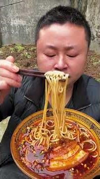 Eating With Axing – Spicy Bacon Noodles Mukbang! 🥓🌶️🍜