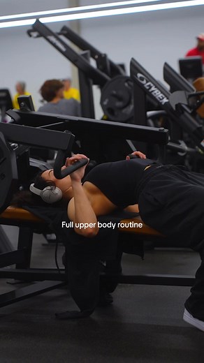 Build an Hourglass Figure: Full Upper Body Routine