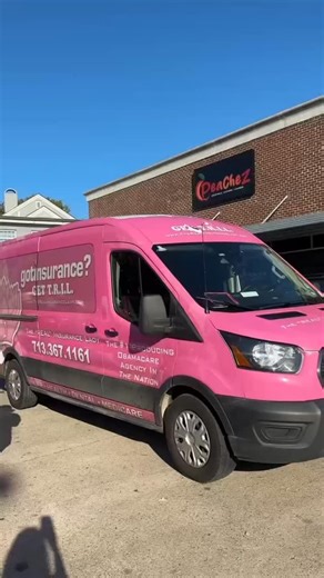 🧡✨ FEED THE COMMUNITY RECAP!🧡✨ The “REAL” Insurance Lady and Peachez Lounge came together to SERVE, GIVE, and make an impact. From warm meals to warm smiles — Houston showed OUT! Healthcare prices may be rising, but T.R.I.L. is still committed to providing FREE or affordable health insurance for our community. 💼🩷 👉🏾 Visit: therealinsurancelady.com/prequalify-now #TheRealInsuranceLady #TRILFamily #HoustonCommunity | The "REAL" Insurance Lady