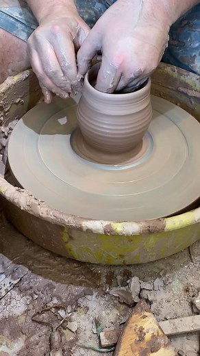 Throwing mugs for a set! #handmade #pottersoftiktok #clay #wheeltheownceramics #art