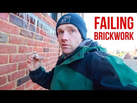 BRICKLAYING FAIL! - Has the cold weather ruined our wall? ❄️