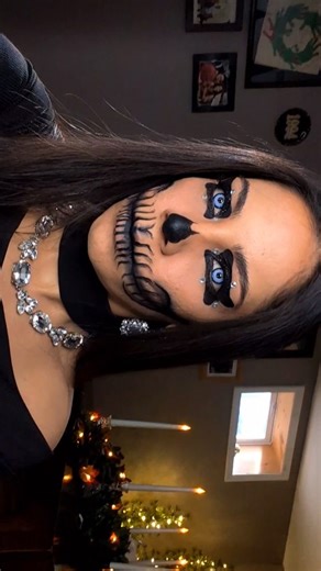 amna on Instagram: "just wanted to show off my bone-a fide skills. 😉💀 #ReelMakeup #HalloweenReels #GlamSkull #SkeletonMakeup #SpookyVibes #MakeupInspo #CostumeMakeup"