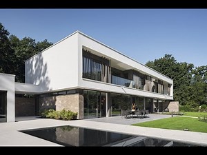 Atemberaubende Bauhaus-Villa: Architekt & Designerin führen durch dieses Meisterwerk!