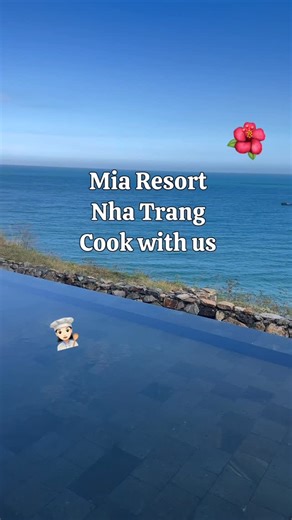 黃榆文 on Instagram: "👩🏻‍🍳 在國外上班 天天下廚的小廚娘 今天旅遊也去上Vietnamese Cooking Class啦🎉 第一道 越南春捲 第二道 越南檳榔葉烤牛肉串 第三道 越南烤豬肉拌麵 （對不起>