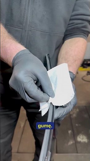 Jak wymienić wycieraczkę samochodową? #wd40