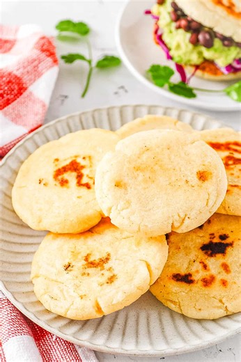 Vegan Arepas (  Filling Ideas!)