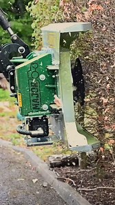 Come see live machinery demonstrations of the Major Hedge Cutter! 🎊Both the 1.43m and 0.80m excavator and tractor models will be in action. Dates and deets 👉 https://www.major-equipment.com/en/hedge-cutting-demo-day/ | Major Equipment