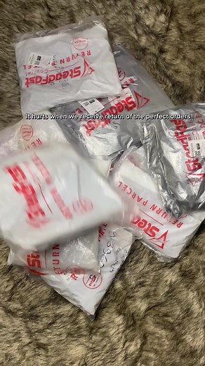 Return Parcel Process: Handling Packaging with Care