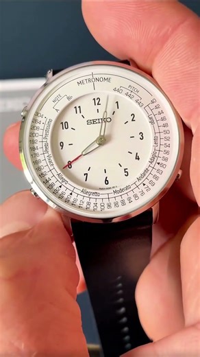 Seiko Metronome reloj con funciones de metrónomo y generador de tonos para afinar instrumentos