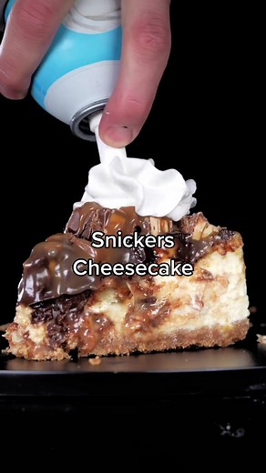 Delicious Snickers Cheesecake Recipe