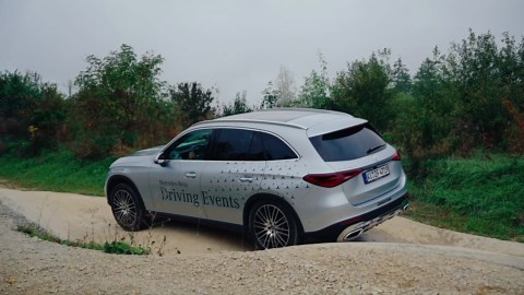 Mercedes-Benz inaugurates the most advanced light testing centre of the automotive industry - Torsion section in the off-road module