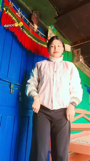 Dance Expression for Sad Girls - Embrace the Mood