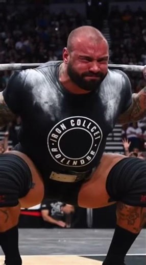 Wait for it... The MOST BRUTAL Leg Day Fail EVER! #shortsfeed #viral #powerlifting #weightlifting