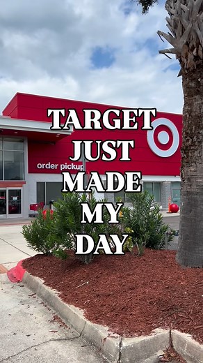 Lauren Karhoff | Say RECORD to shop✨#victrolapartner #ad Target just made my day with both the Target Exclusive @victrolaplayers Brighton Record Player &... | Instagram