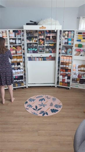 Tag your knitting/yarn-loving friends! 🧶 | Create Room