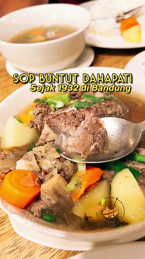 ✨SAVE DULU AJA✨ Legend sejak tahun 1932, Sop Buntut Dahapati. Meski se...