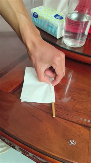 Make a simple phone stand using chopsticks and tissues #shorts #lifehacks #lifetips