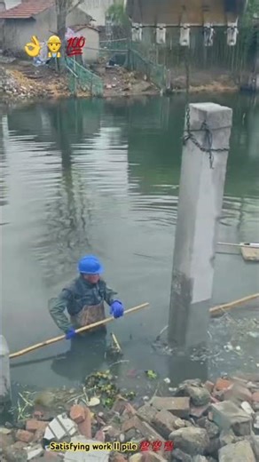 Ingenious Driving concrete pile under water
