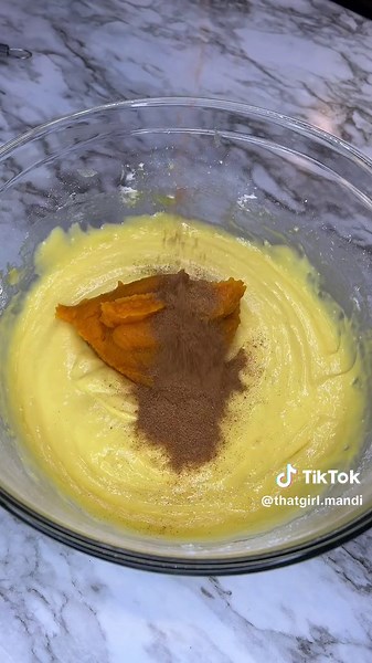 Pumpkin Honey Bun Cake! 🔥 Ingredients 1 box yellow cake mix 1/2 cup oil 4 eggs 1/2 cup sour cream 3/4 canned pumpkin 1 tbs pumpkin spice 1 cup brown sugar 2 tsp cinnamon 1/2 cup chopped pecans Icing 2 1/2 cups powdered sugar 1/2 cup milk . . . . #pumpkin #honeybuncake #easyrecipes #fall #blackfoodie #foodreels #blackgirltiktok #caketiktok #foryou