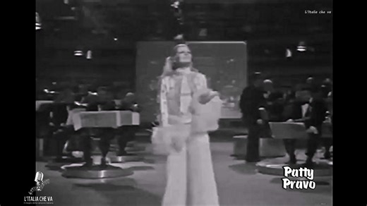 Patty Pravo - " Sentimento " (R. Cini-F. Migliacci-B. Zambrini) 1968 Non si è ancora esaurito l'enorme successo de "La Bambola", quando, a settembre 1968, viene pubblicato un nuovo 45 giri di Patty Pravo, in previsione della sua partecipazione alla Canzonissima di quell'anno. Mentre nel primo turno della gara televisiva Patty esegue "La bambola" in playback, nel turno successivo sceglie coraggiosamente di eseguire "Sentimento" dal vivo. Il disco, pur entrando in Hit Parade fra i primi 10, non ot