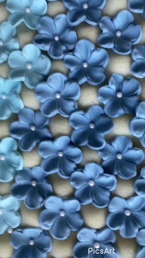 #fypシ #viral 400 #FondantFlowers #sugarart #украшенияторта #Процессработы #Tutorial #etsy #сахарнаямастика