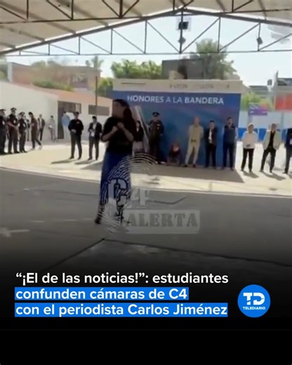 Un momento inesperado se vivió en una escuela primaria de León, #Guanajuato, cuando un grupo de estudiantes confundió el Centro de Comando, Control, Comunicación y Cómputo (C4) con el periodista Carlos Jiménez, conocido como ‘C4’ Jiménez. 😅 El video fue compartido posteriormente por el propio conductor del programa #C4EnAlerta, de Multimedios Televisión, quien no dudó en reaccionar al momento: 🗣️ “Muy bien, mis chamacos, que estén bien enterados por aquí, que sepan que hay que portarse bonito”