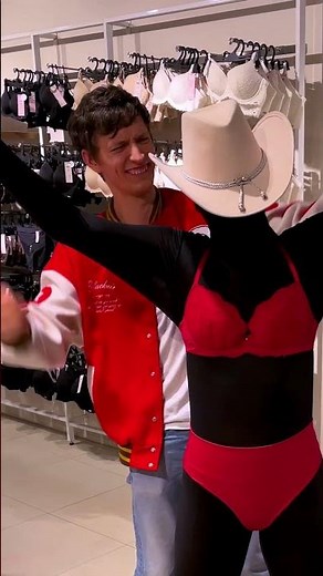 Mannequin Madness: The Ultimate Prank! 😂🛍️