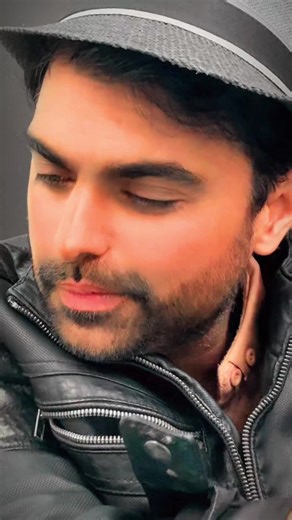 Emotional Hindi Song by Adarsh123