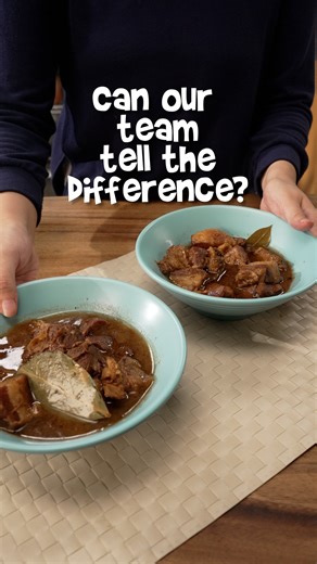 Pepper may seem simple, but how you use it can quietly change a dish like adobo. 🤔 We did a blind taste test comparing whole and crushed peppercorns, and the difference was more noticeable than expected. Whole peppercorns bring a softer aroma and a slower, gentler heat that builds as you eat. Crushed peppercorns, on the other hand, release their flavor right away, adding immediate depth and warmth to the dish. 🔥 | FEATR