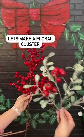 Christmas Tree Decorating: Designer Floral Cluster Hacks