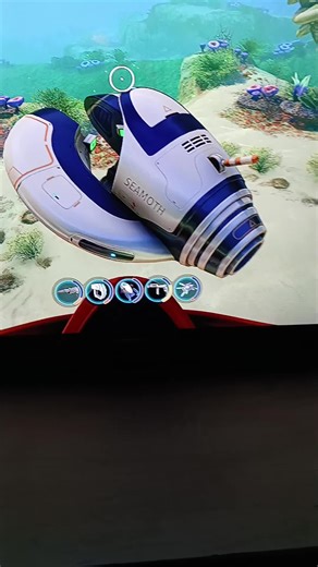 any more tips and why is everything exploding #subnautica