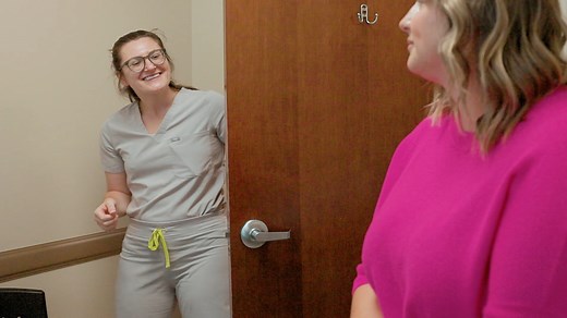 Meet Dr. Emily McLaughlin at Springfield Clinic Peoria Women’s Health! Inspired by her own family, she feels privileged to share life’s most meaningful moments with her patients. 🫶 Her goal? Open, comfortable conversations to find what’s best—and most doable—for your health. 🩷✨ Now welcoming new patients! 🔗 Learn more: https://ow.ly/y35N50WYr7S | Springfield Clinic