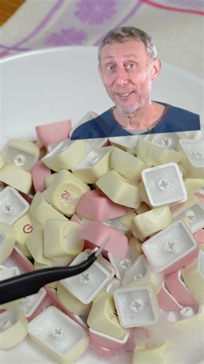 Satisfying Mechanical Keyboard Deep Clean & Disassembly Timelapse #keyboardcleaning