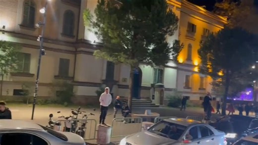 Bllokohet Tirana, festa vijon në rrugët e kryeqytetit | RTSH Sport - zyrtare