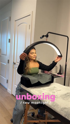 Choosing the Best Lash Lamp for Eyelash Professionals