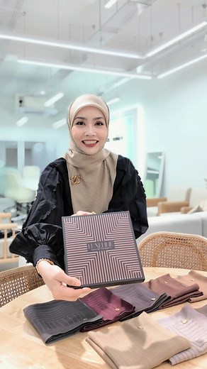 LuxeLine: Koleksi Hijab Minimal di Crazy Friday Sale