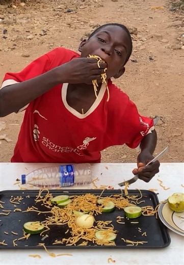 Who Ate the Most? Fun Food Challenge with Friends