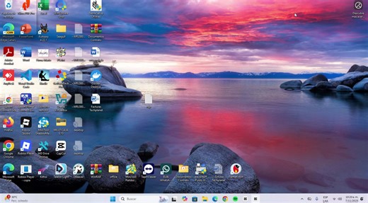 👩‍💻🔥 ¡Este truco te va a encantar! Con solo unos clics puedes compartir tu pantalla en Windows y sorprender a todos en tus reuniones o clases 💪 ¡Dale play y aprende en segundos! #TechTips #Windows #ReelTecnológico #tecnologia | MarioXpert